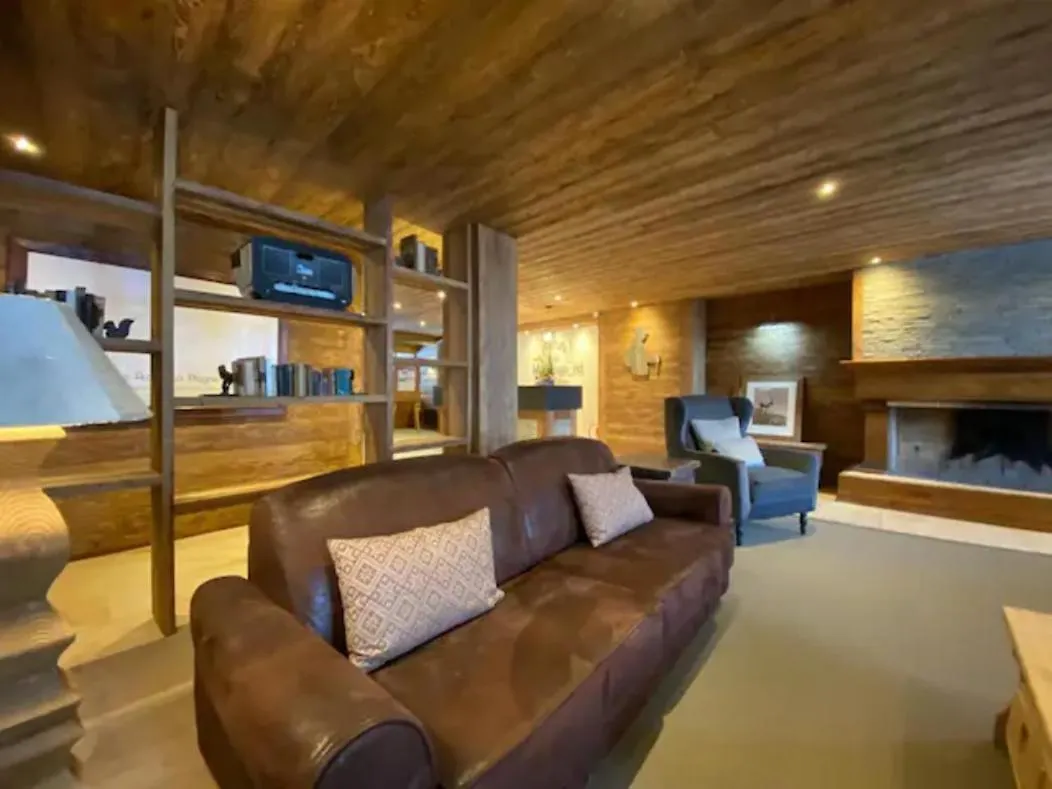 Apartment Chalet Mont Blanc - Arc 1950 - Ski-In Ski-Out, 2 Bed Duplex, Sleeps 8 Bourg-Saint-Maurice