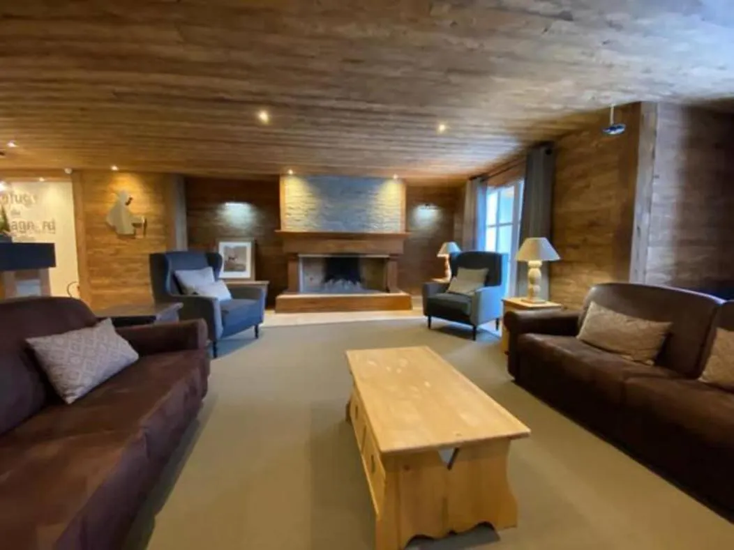 Chalet Mont Blanc - Arc 1950 - Ski-In Ski-Out, 2 Bed Duplex, Sleeps 8 Bourg-Saint-Maurice Apartment