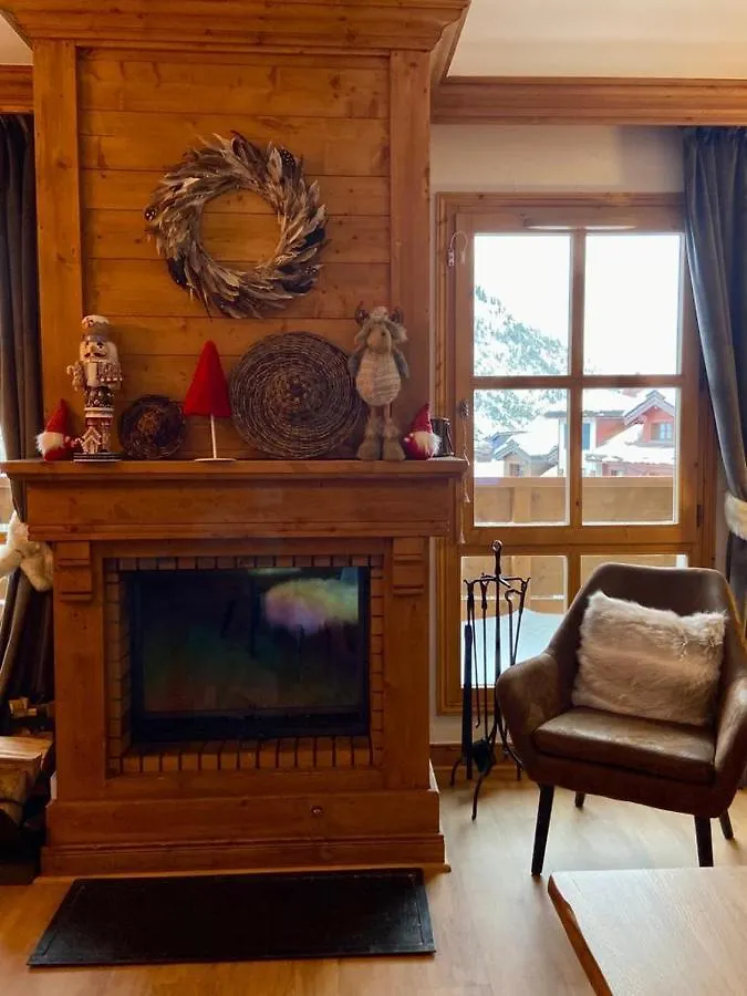 Apartment Chalet Mont Blanc - Arc 1950 - Ski-In Ski-Out, 2 Bed Duplex, Sleeps 8 Bourg-Saint-Maurice France