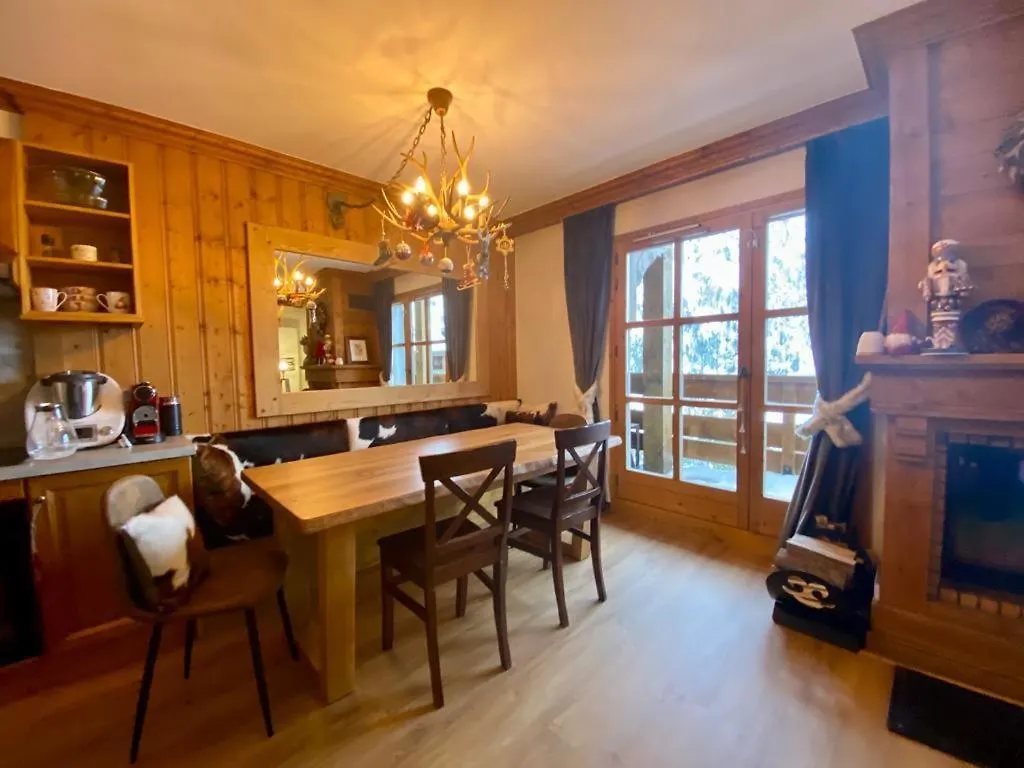 Apartment Chalet Mont Blanc - Arc 1950 - Ski-In Ski-Out, 2 Bed Duplex, Sleeps 8 Bourg-Saint-Maurice France